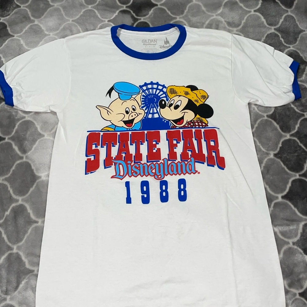 NWOT Disneyland vintage t-shirt